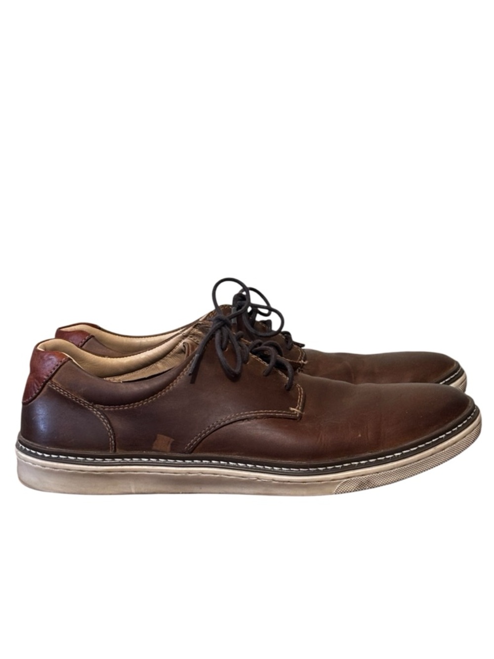 Johnston & Murphy McGuffey Casual Plain Toe Sneaker in Brown. Men’s 9